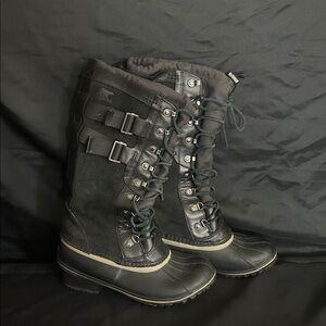 Sorel Black Lace Up Carley Conquest Duck Boot - Discontinued